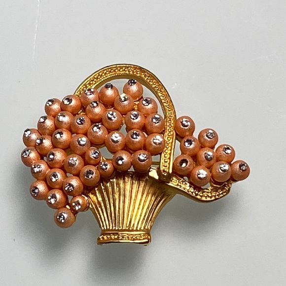 Elegant Gold and Orange Beaded Brooch - Picture 1 of 3